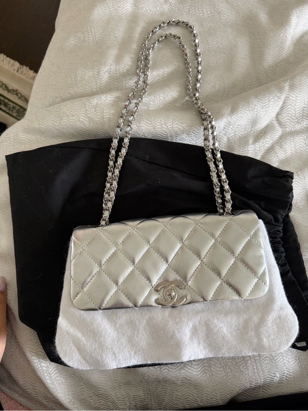 CHANEL Silver Quilted Lambskin Flap Bag with original pouch - Picture 7 of 12